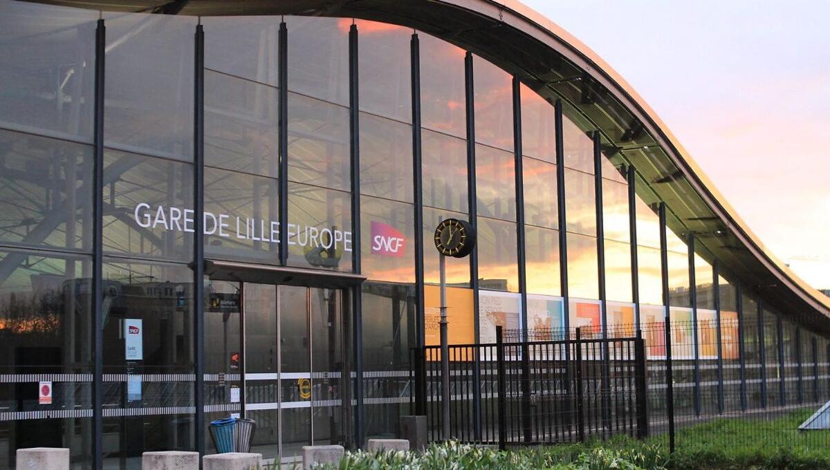 Lille Hypercentre Gares - Small Suite Екстер'єр фото