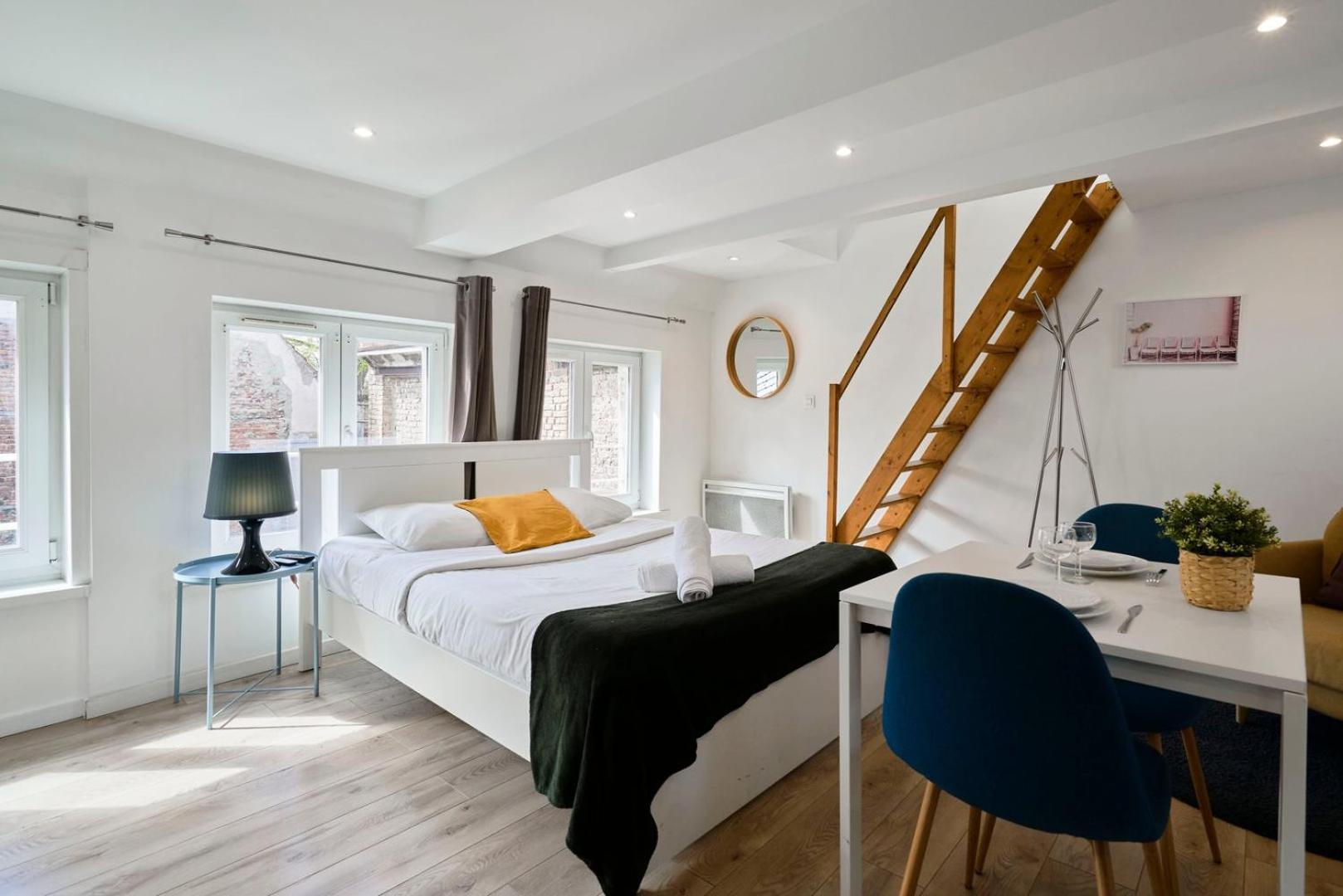 Lille Hypercentre Gares - Small Suite Екстер'єр фото