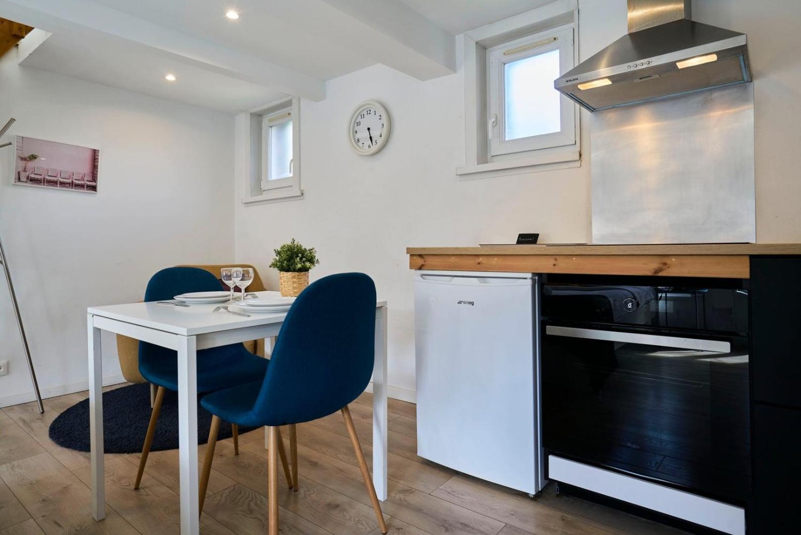 Lille Hypercentre Gares - Small Suite Екстер'єр фото